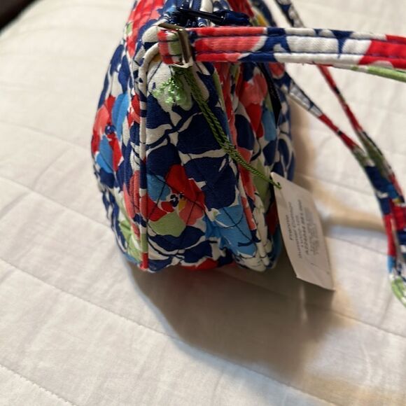 Vera Bradley NWT Blue Red Floral Quilted Summer Cottage Mini Crossbody Purse - Picture 6 of 10